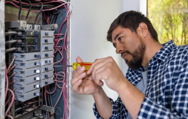 Best Electrical Troubleshooting Services  in Greenfield, IL
